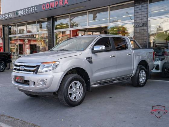 FORD RANGER 3.2 XLT 4X4 CD 20V DIESEL 4P AUTOMÁTICO FORD RANGER 3.2 XLT 4X4 CD 20V DIESEL 4P AUTOMÁTICO